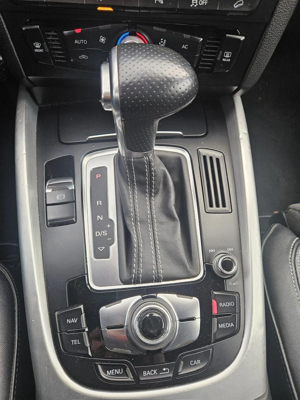 Audi Q5 3.0TDi, S lain 4x4, снимка 11 - Автомобили и джипове - 54128866