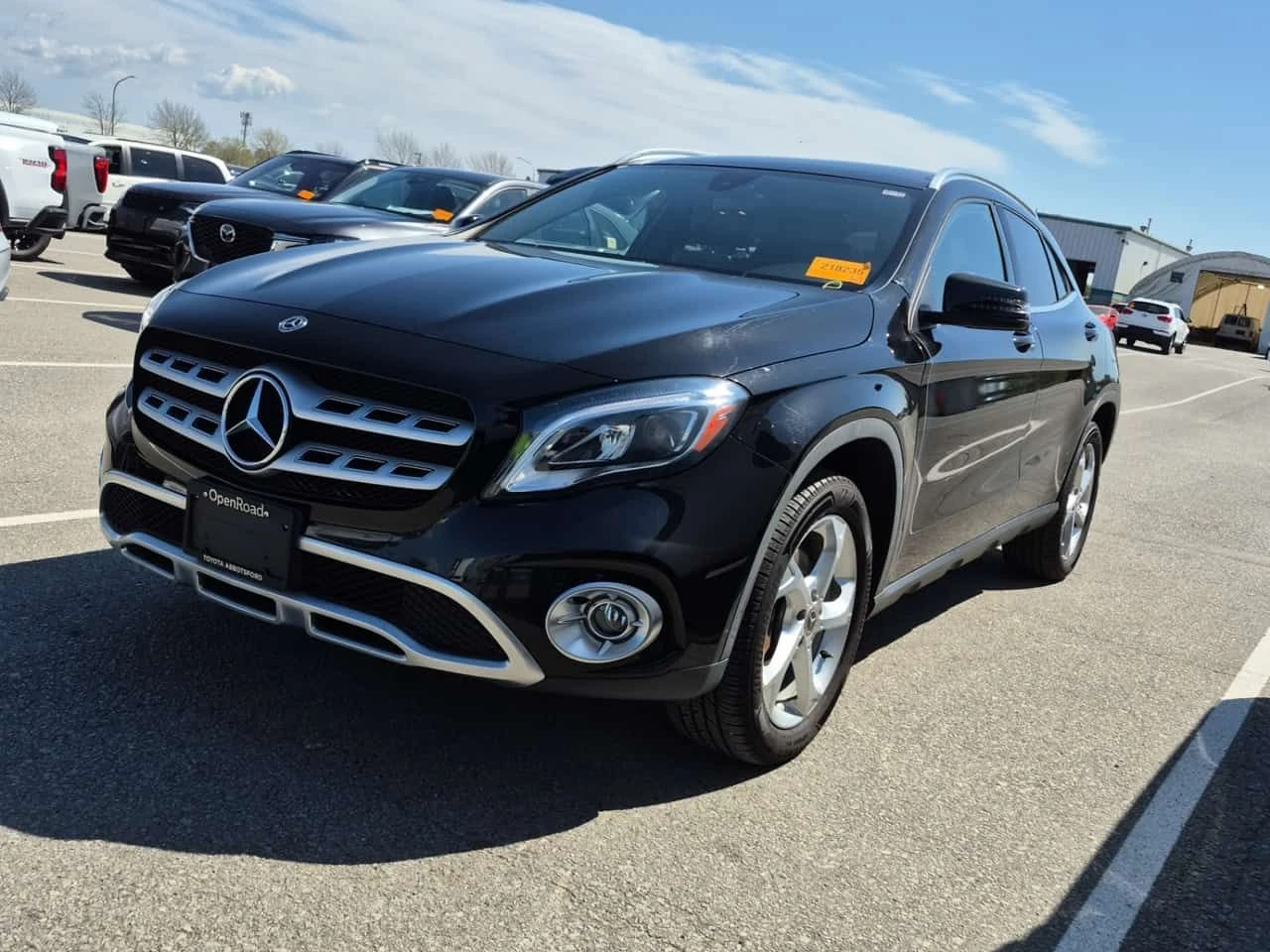 Mercedes-Benz GLB 250 4matic * Панорама * CARFAX * 