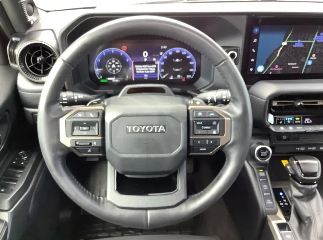 Toyota Land cruiser ПРЕМИУМ * ОФИЦИАЛНО ПРЕДСТАВИТЕЛСТВО ТОЙОТА, снимка 9 - Автомобили и джипове - 56096766