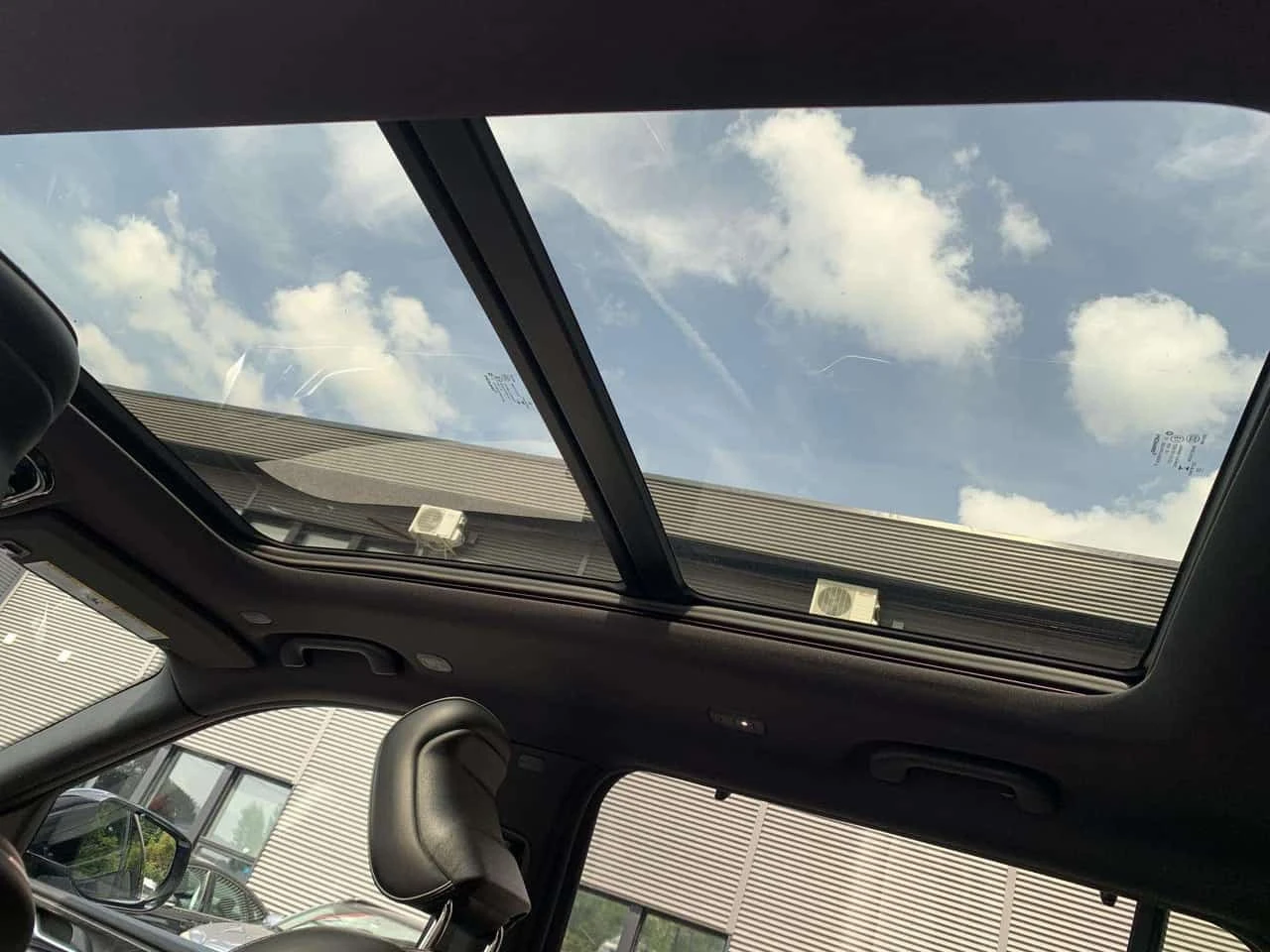 Jeep Grand cherokee * Overland 4X4 * V8 HEMI 5.7L * 7 ����� * CARFAX * | Mobile.bg � ����������� 14