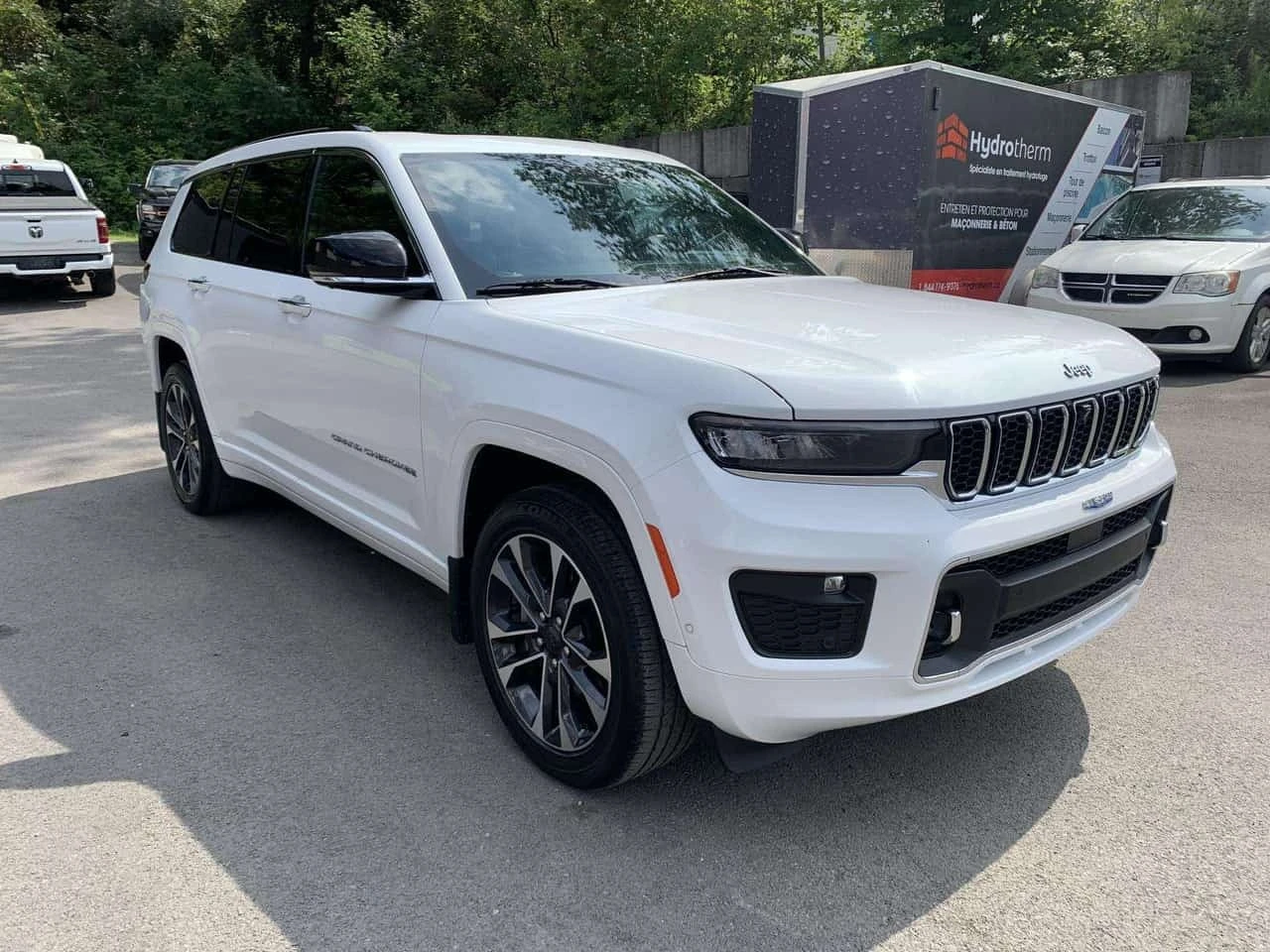 Jeep Grand cherokee * Overland 4X4 * V8 HEMI 5.7L * 7 ����� * CARFAX * | Mobile.bg � ����������� 3