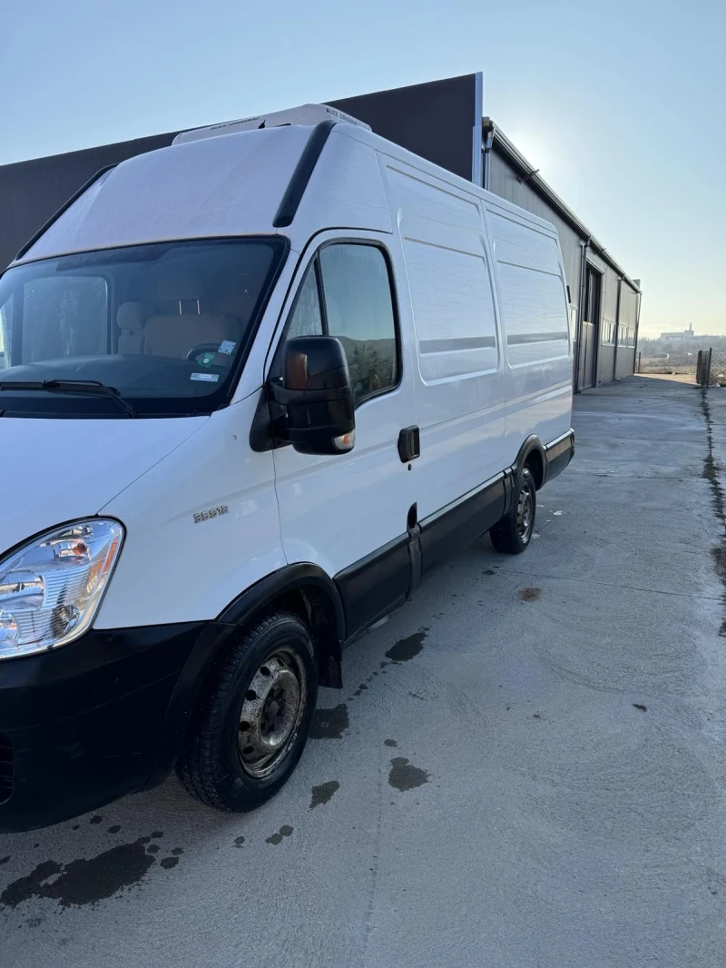 Iveco 35s12 Всичко платено нови гуми, снимка 2 - Бусове и автобуси - 49372010