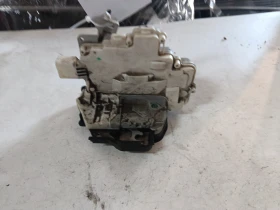 ����� �� �������� �� ����� (����� ����) 8E0839015AA Audi A4