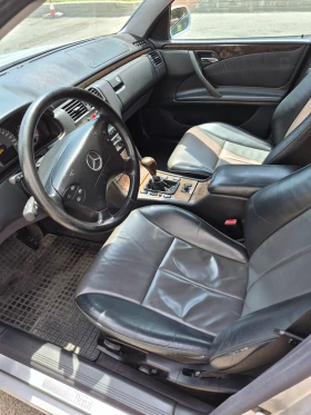Mercedes-Benz E 270, снимка 12