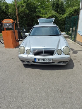 Mercedes-Benz E 270, снимка 1