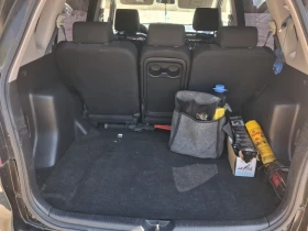 Toyota Corolla verso, снимка 16