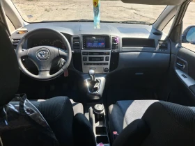 Toyota Corolla verso, снимка 10