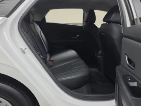 Hyundai Elantra 1.6 Automatic, снимка 12