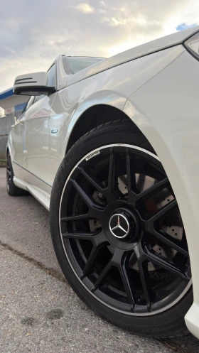 Mercedes-Benz E 350 4MATIC FULL, снимка 2