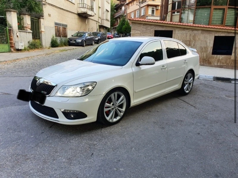 Skoda Octavia 2.0TDI VRS, снимка 3 - Автомобили и джипове - 46310265