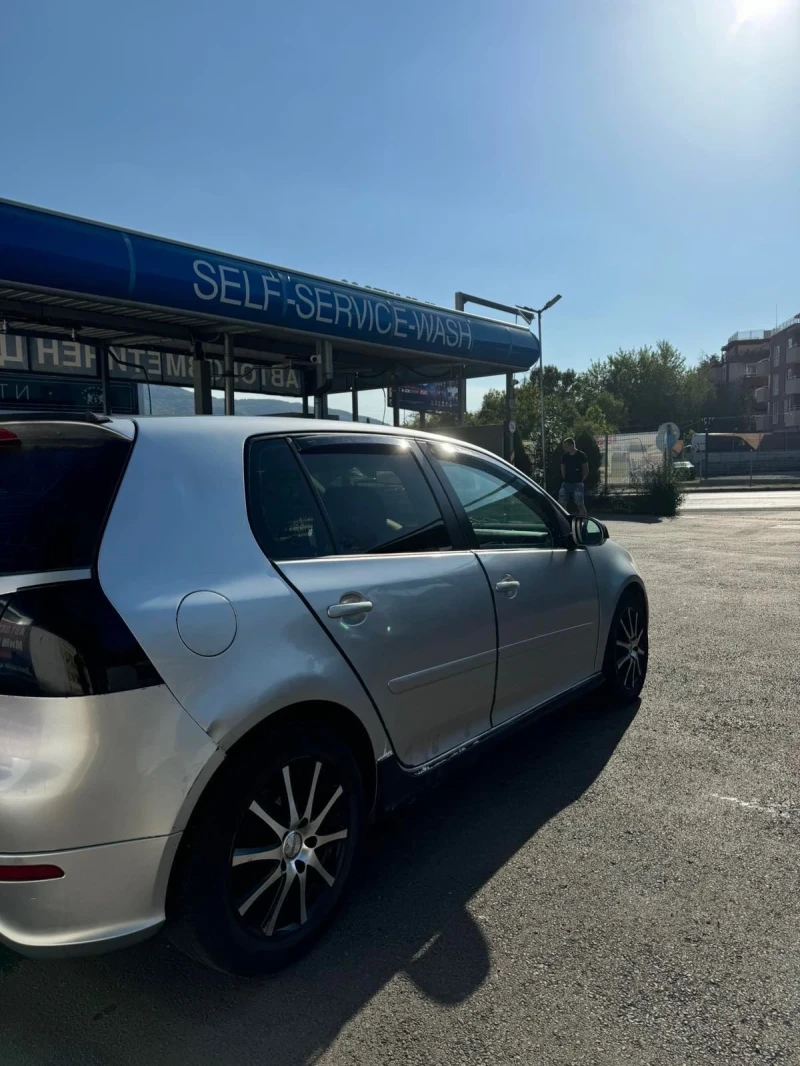 VW Golf 2.0tdi, снимка 3 - Автомобили и джипове - 47164130