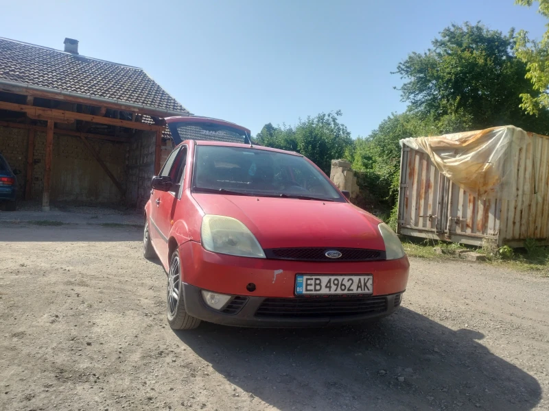 Ford Fiesta, снимка 1 - Автомобили и джипове - 47273343