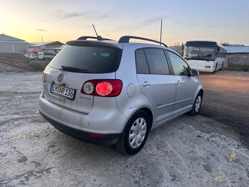 VW Golf Plus 2.0 TDI, снимка 5 - Автомобили и джипове - 47538551