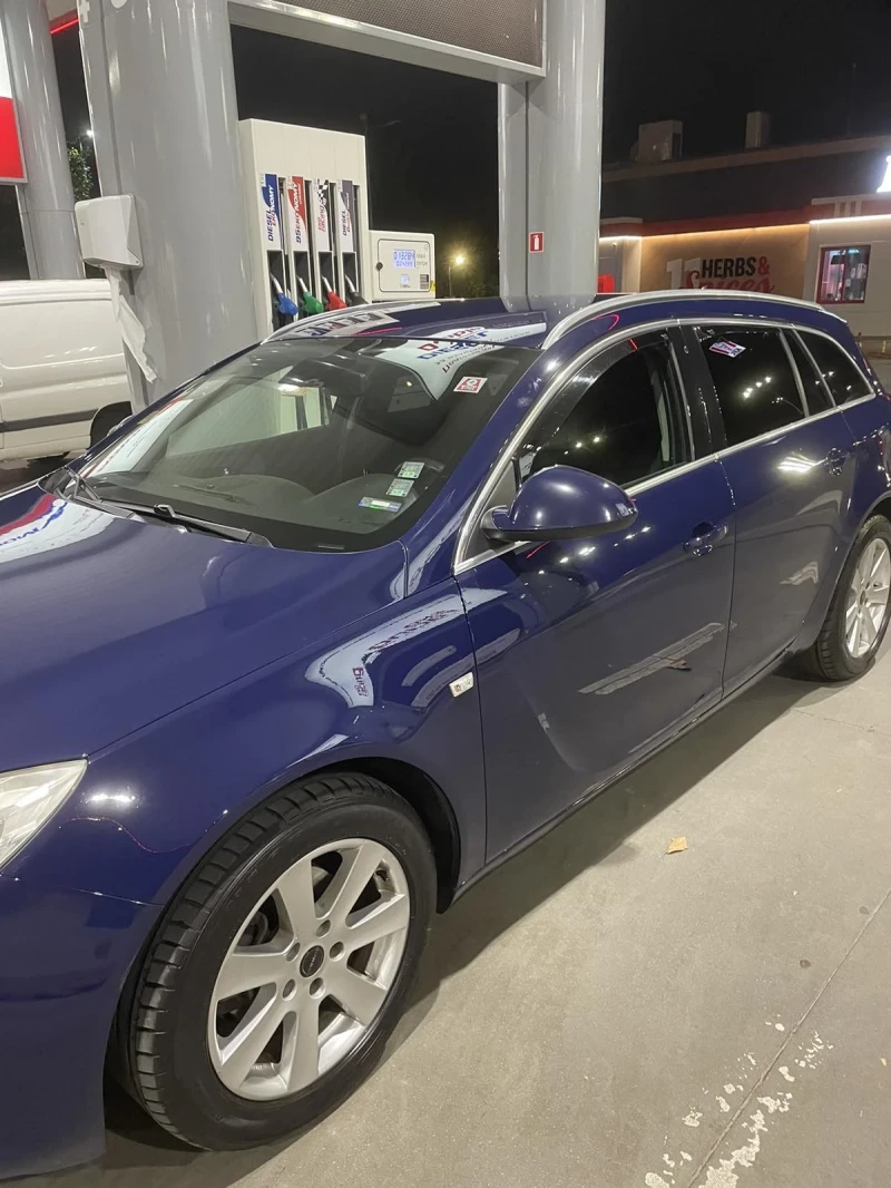 Opel Insignia, снимка 4 - Автомобили и джипове - 49542347