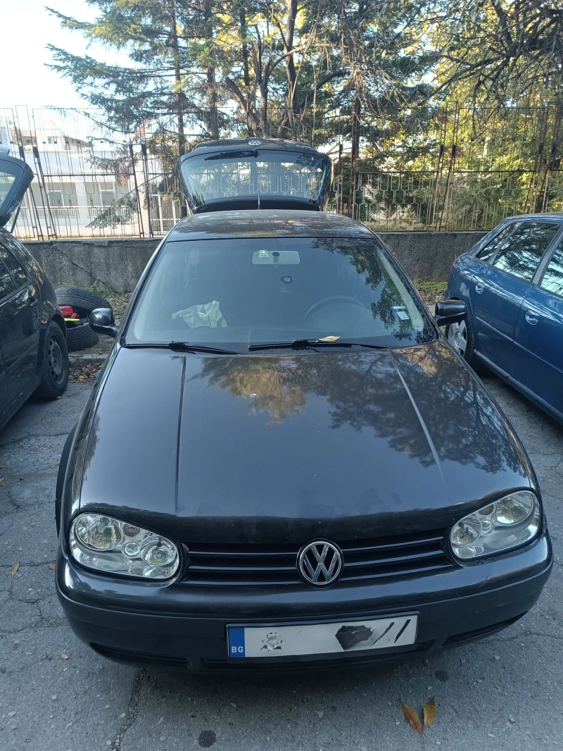 VW Golf, снимка 11 - Автомобили и джипове - 51460305