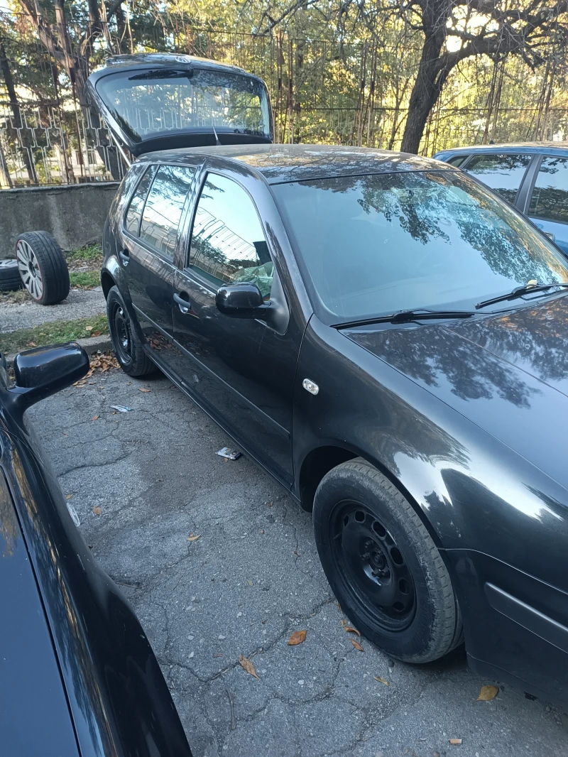 VW Golf, снимка 12 - Автомобили и джипове - 51460305