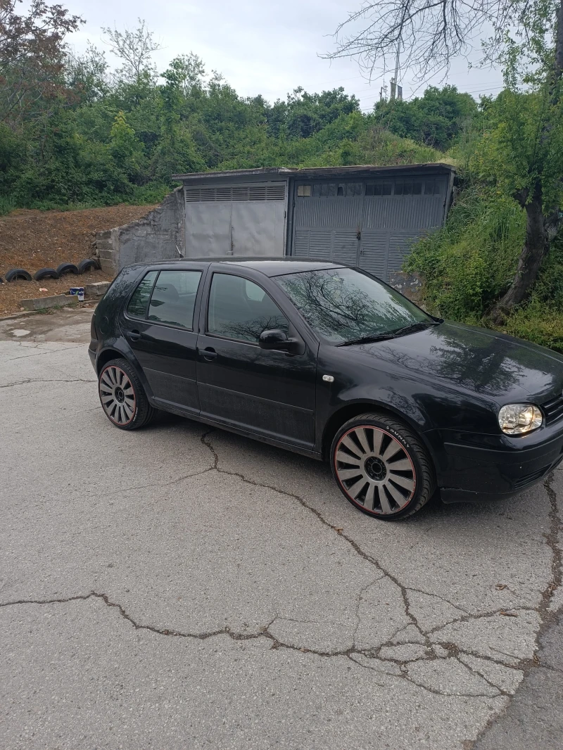 VW Golf, снимка 2 - Автомобили и джипове - 51460305