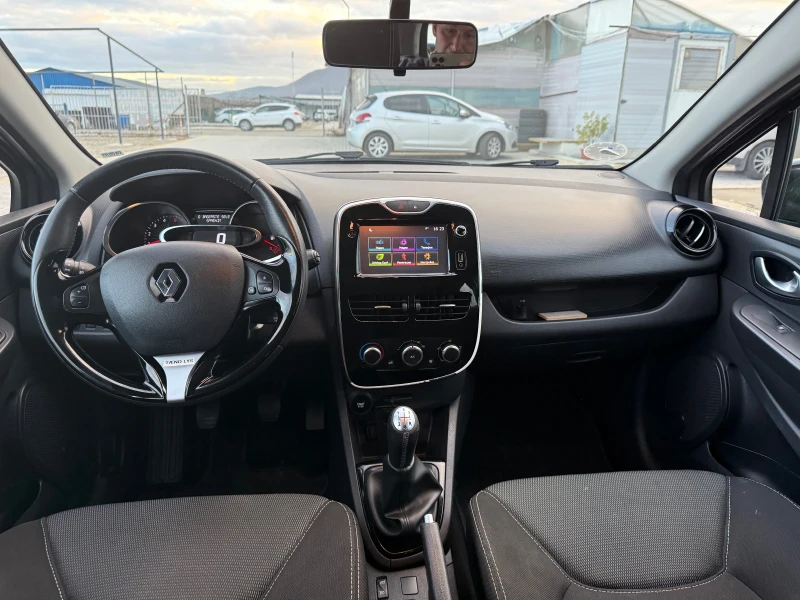 Renault Clio 1.5d/NAVI/EVRO6/SERVIC BOOK, снимка 7 - Автомобили и джипове - 48220932