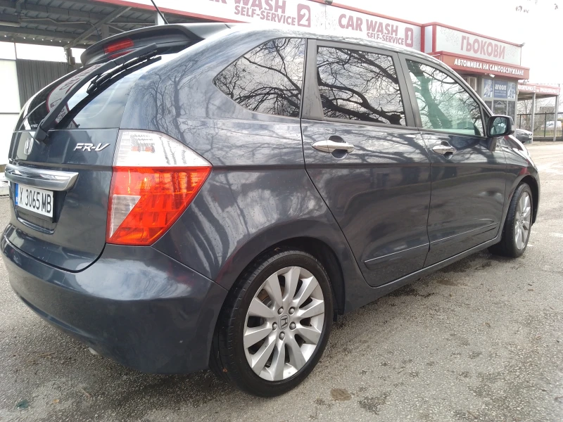 Honda Fr-v, снимка 4 - Автомобили и джипове - 48238292