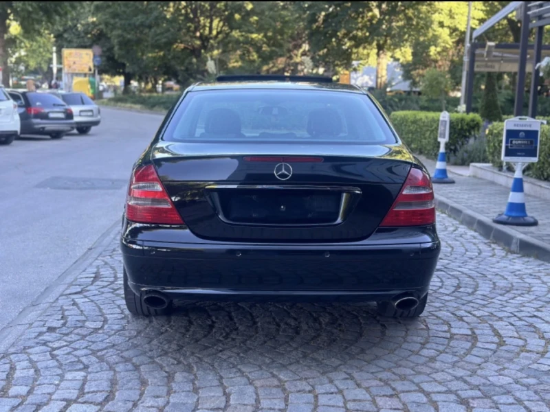 Mercedes-Benz E 280, снимка 6 - Автомобили и джипове - 48788116