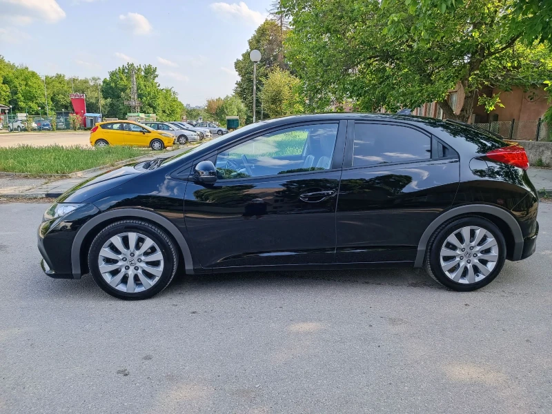 Honda Civic 1.8i-140кс-ШВЕЙЦАРИЯ-АВТОМАТ-NAVI-Keyless-FULL , снимка 7 - Автомобили и джипове - 50632916
