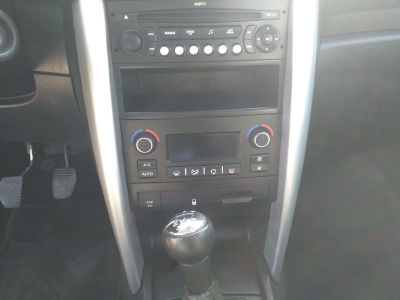 Peugeot 207 1.6 hdi SW, снимка 8 - Автомобили и джипове - 51784545