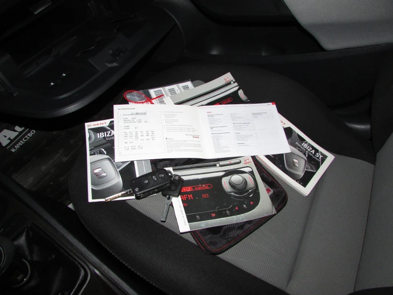 Seat Ibiza 1.6TDI EURO5B, снимка 14 - Автомобили и джипове - 51859173