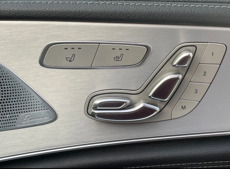 Mercedes-Benz CLS 400 350-BITURBO, 4-MATIC, AMG-PACK, снимка 9 - Автомобили и джипове - 52395497