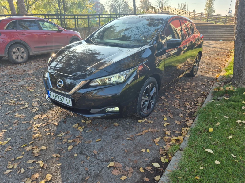 Nissan Leaf  62kW TEKNA 360 FULL.FULL LED BOSE, снимка 6 - Автомобили и джипове - 52431561