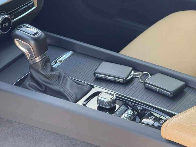 Volvo S60 * T6 All wheel Drive Momentum * CARFAX * ЦЕНА ДО Б, снимка 11 - Автомобили и джипове - 52726021