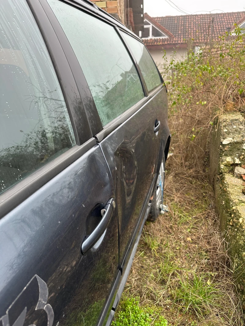 VW Passat, снимка 5 - Автомобили и джипове - 52748798