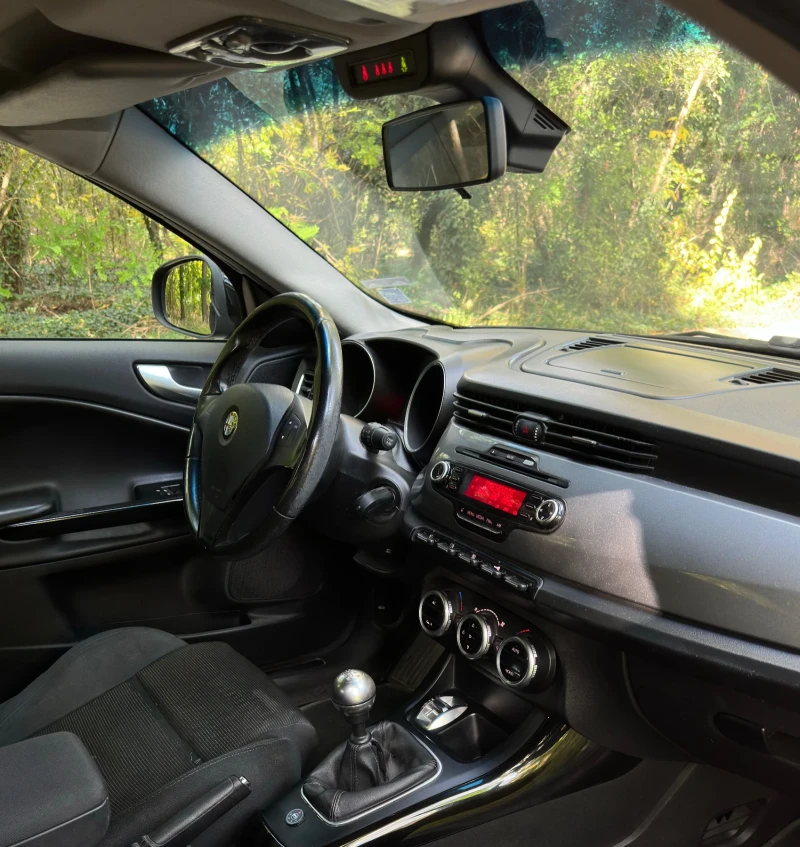 Alfa Romeo Giulietta 1.4 Бензин/Газ, снимка 14 - Автомобили и джипове - 53047999