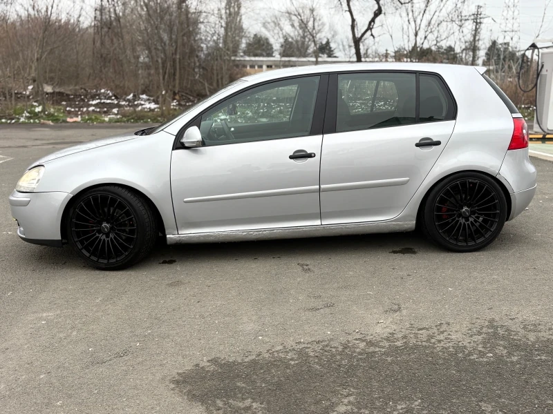 VW Golf 1.9тди 105кс, снимка 17 - Автомобили и джипове - 53341505