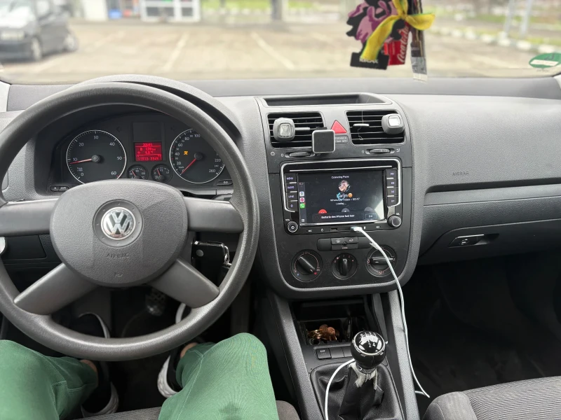 VW Golf 1.9тди 105кс, снимка 10 - Автомобили и джипове - 53341505