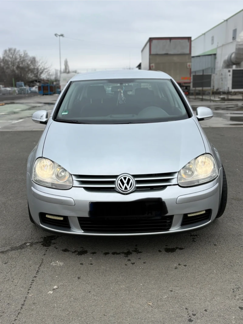 VW Golf 1.9тди 105кс, снимка 3 - Автомобили и джипове - 53341505