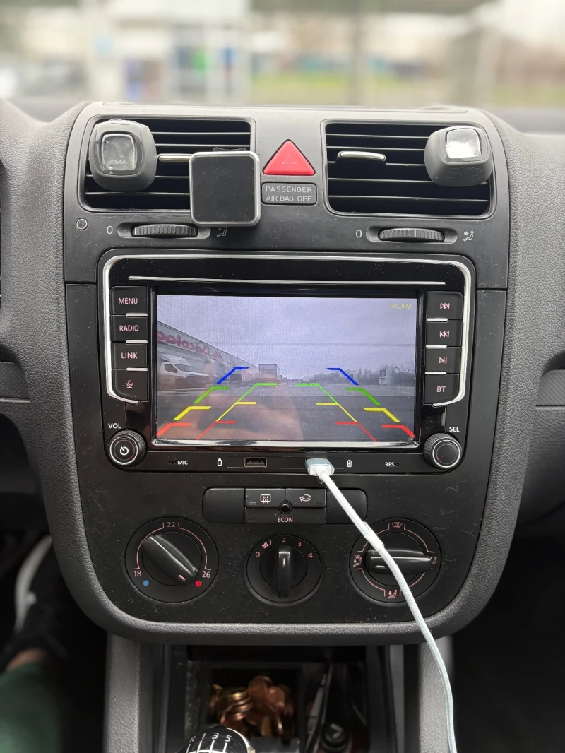 VW Golf 1.9тди 105кс, снимка 9 - Автомобили и джипове - 53341505