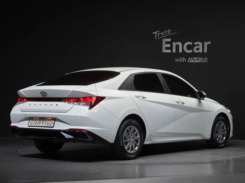 Hyundai Elantra 1.6 Automatic, снимка 2 - Автомобили и джипове - 55666542