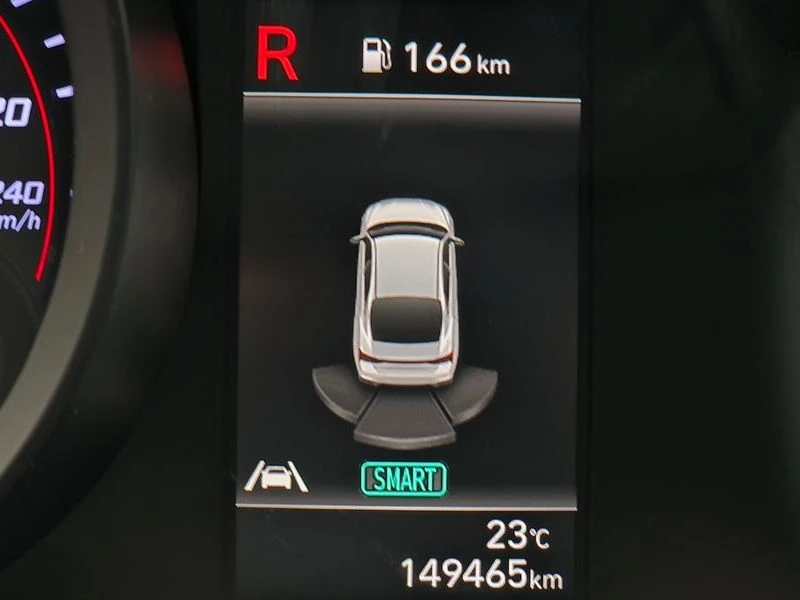 Hyundai Elantra 1.6 Automatic, снимка 16 - Автомобили и джипове - 55666542