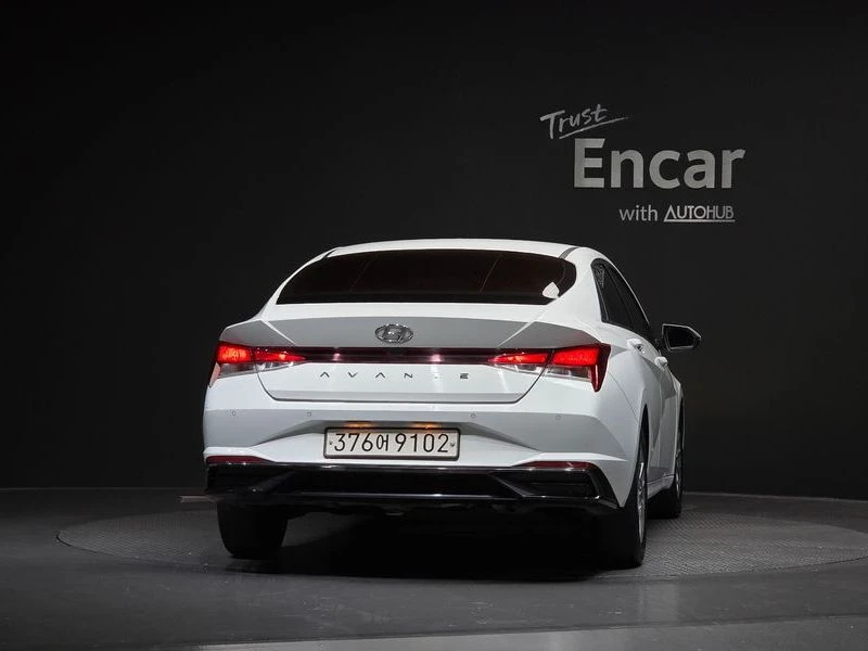Hyundai Elantra 1.6 Automatic, снимка 4 - Автомобили и джипове - 55666542