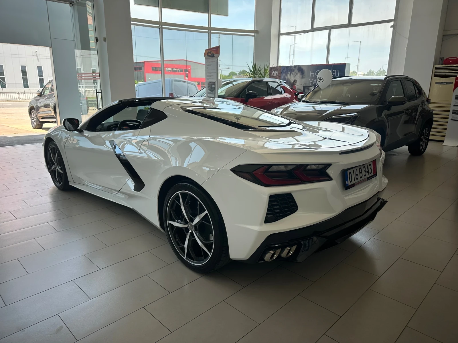 Chevrolet Corvette C8* Stingray - изображение 4