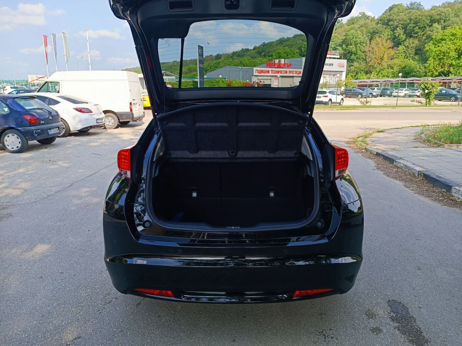 Honda Civic 1.8i-140кс-ШВЕЙЦАРИЯ-АВТОМАТ-NAVI-Keyless-FULL  - изображение 5