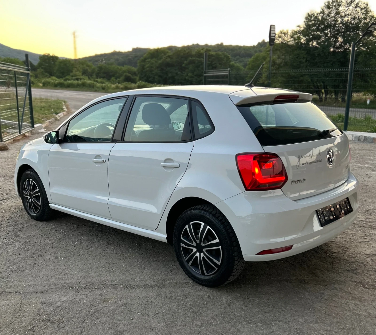 VW Polo TREND, 60000 km  - изображение 6