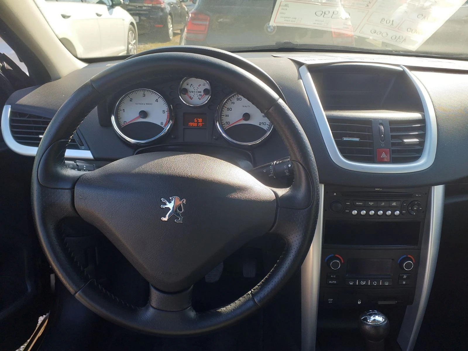 Peugeot 207 1.6 hdi SW - изображение 4