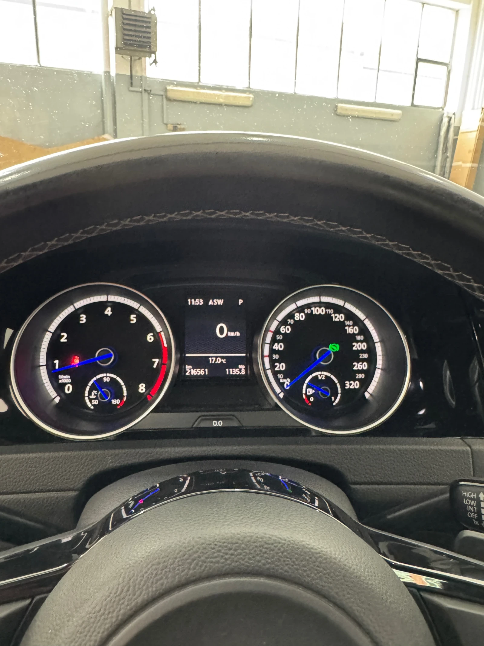 VW Golf 7 R - изображение 8