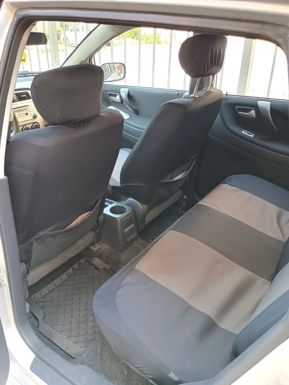 Suzuki Liana , 1, 6 | Mobile.bg   6