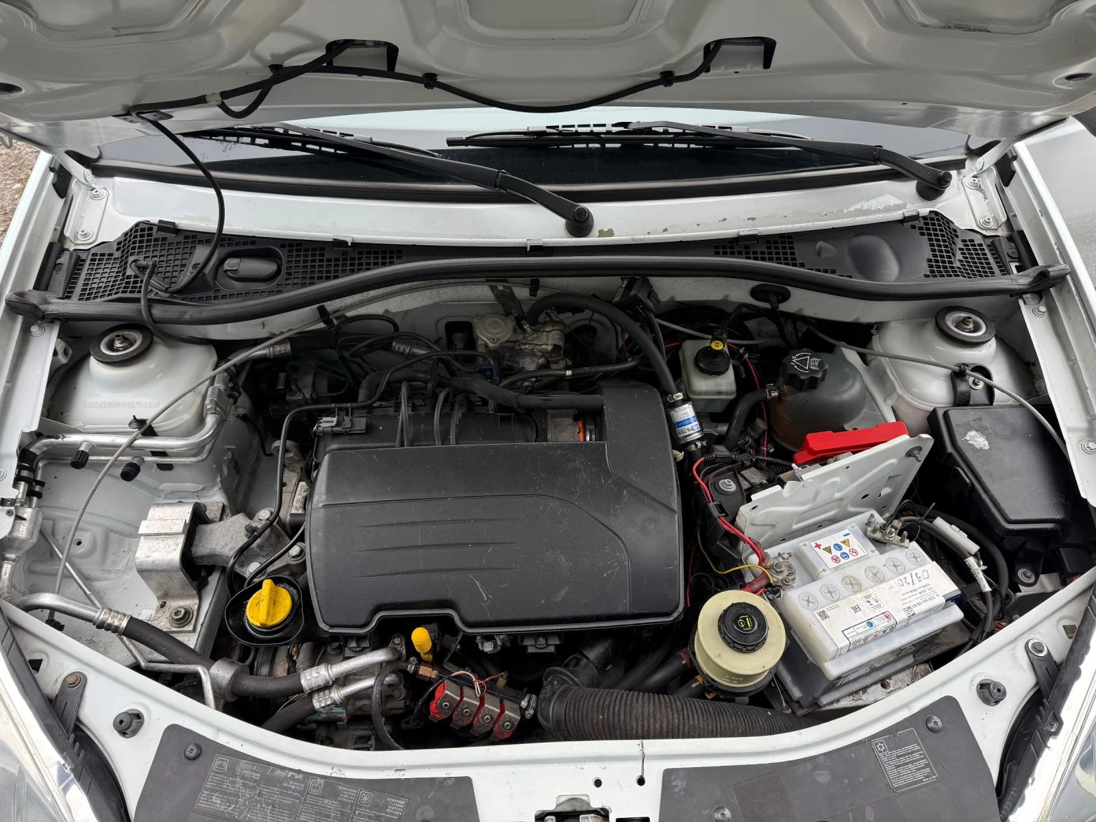 Dacia Sandero 1.2 ГАЗ - изображение 7