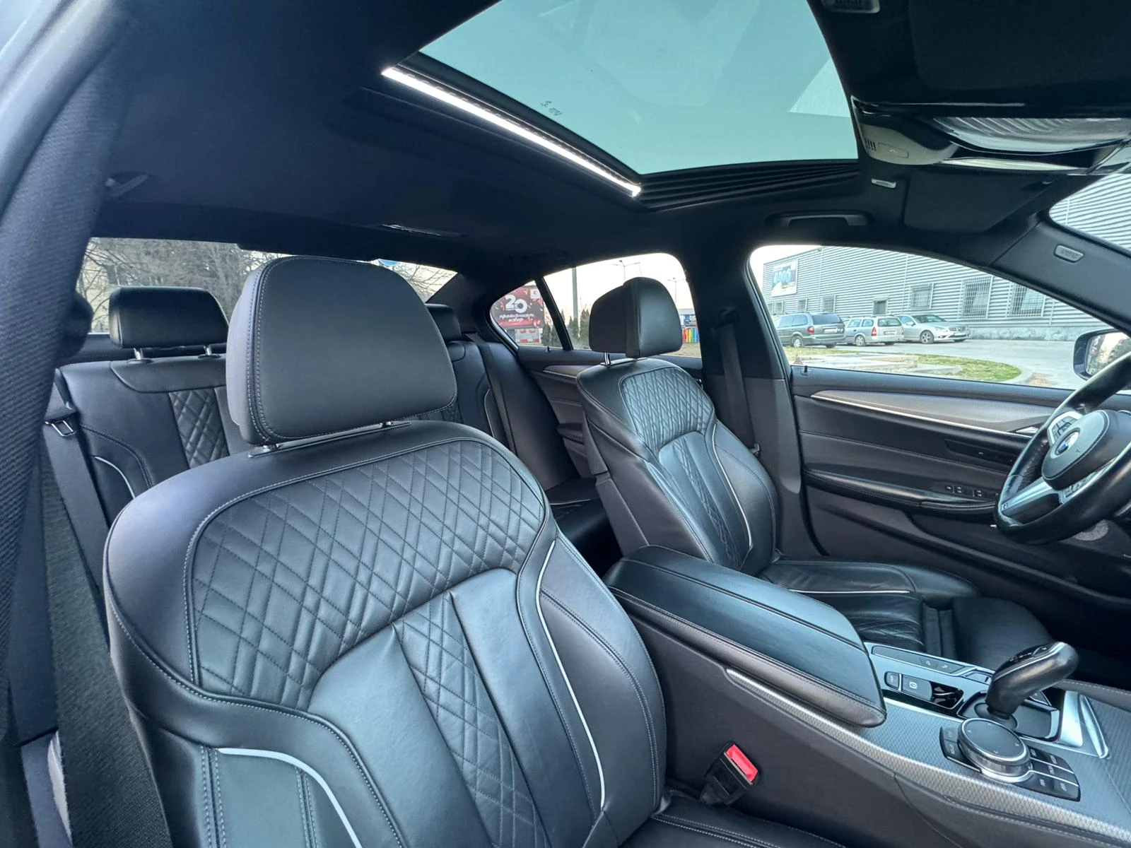 BMW 530 d Individual, снимка 9 - Автомобили и джипове - 53749943