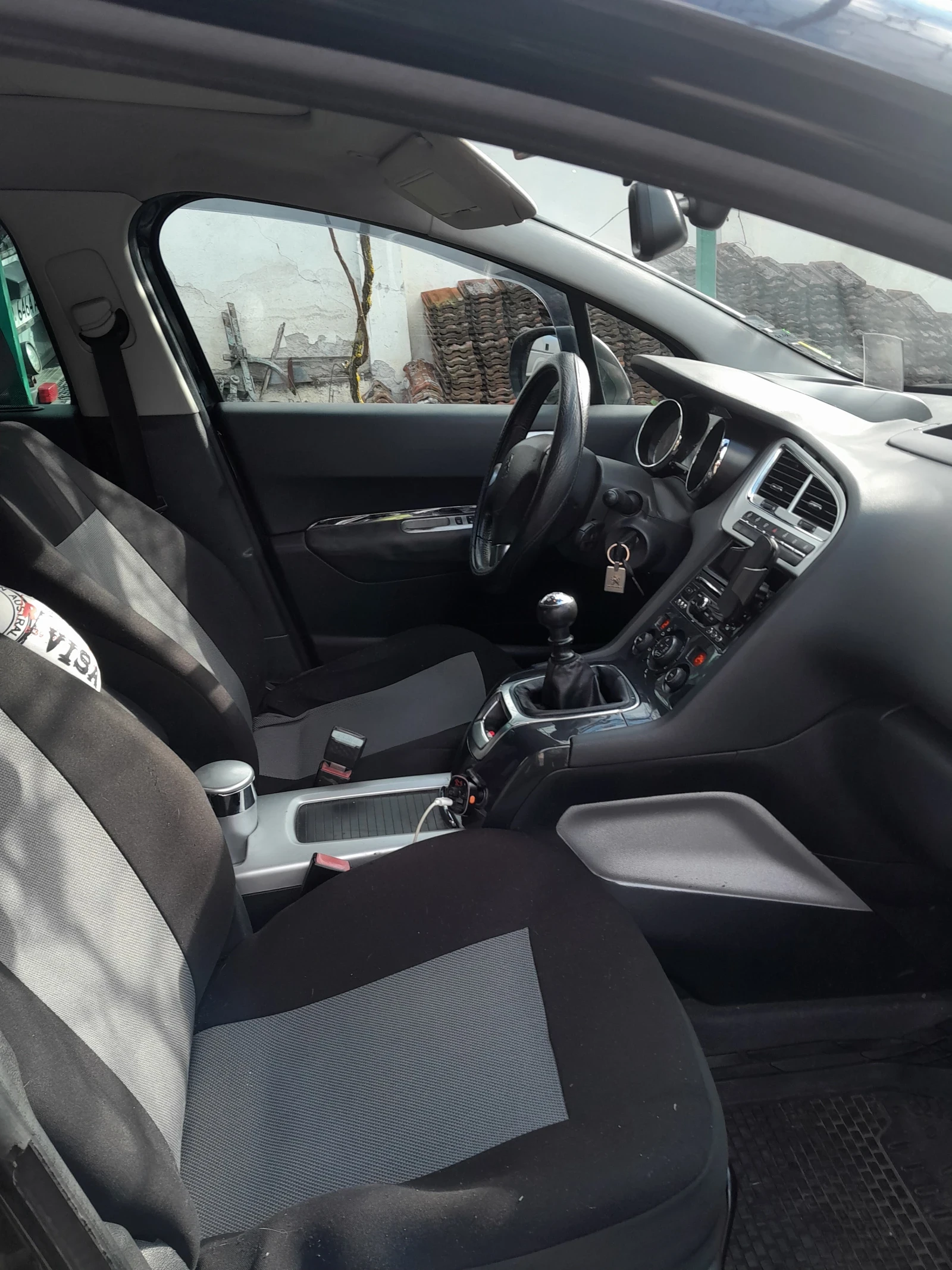 Peugeot 5008, снимка 10 - Автомобили и джипове - 53863410