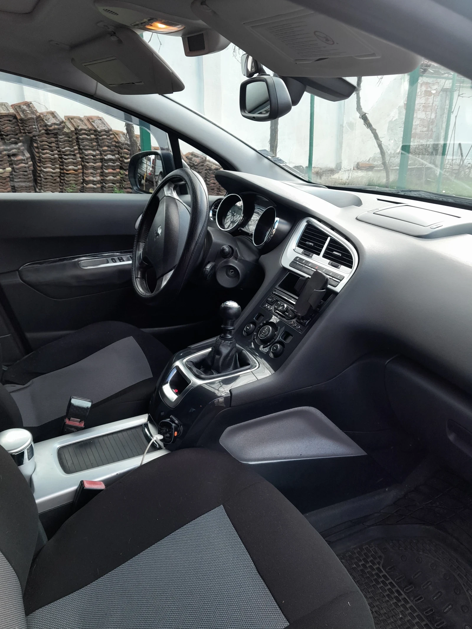 Peugeot 5008, снимка 14 - Автомобили и джипове - 53863410
