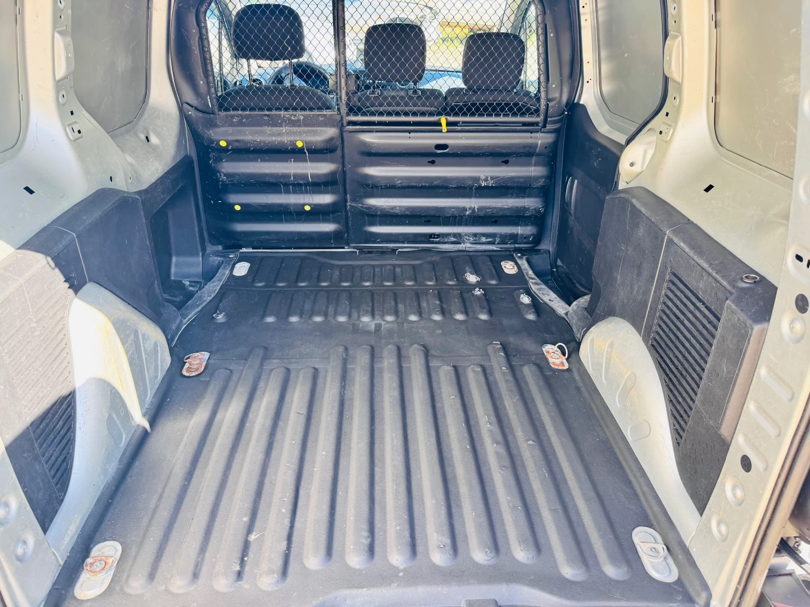 Citroen Berlingo 1.6hdi* 151000km* KLIMA* Euro6, снимка 6 - Автомобили и джипове - 53939966